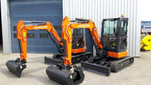 Hitachi ZX33U-5 calis (6)