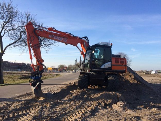 29511307_2122856241267655_103081434564561087_n